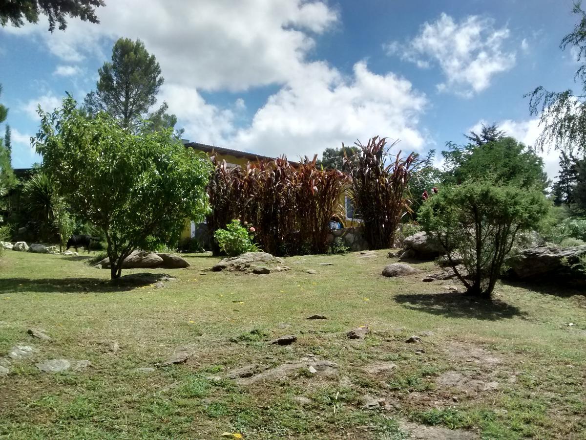 Hotel Las Acacias Refugio De Descanso La Falda Exterior foto